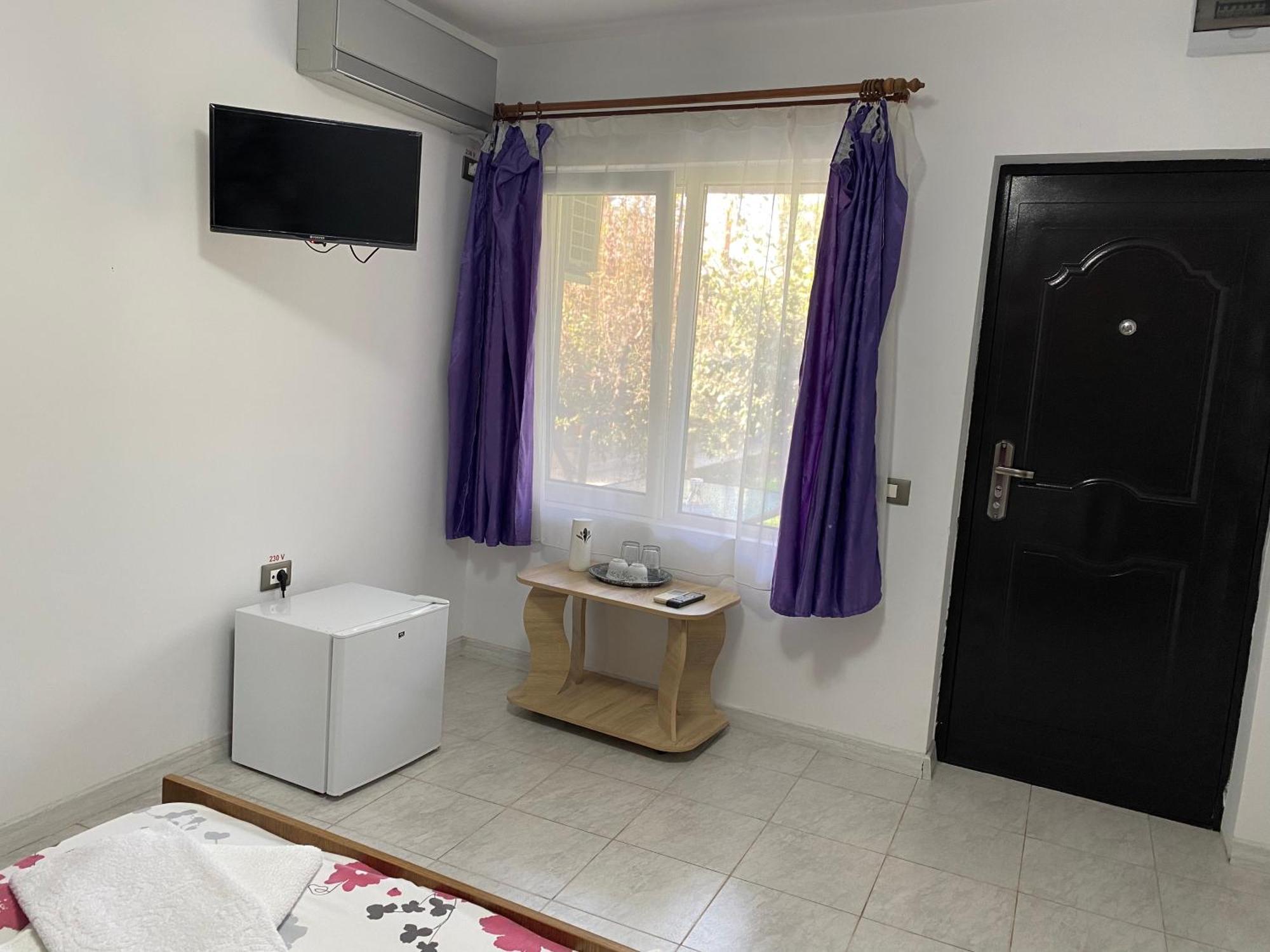 Apartamento Raven Comstar Corbu  Exterior foto