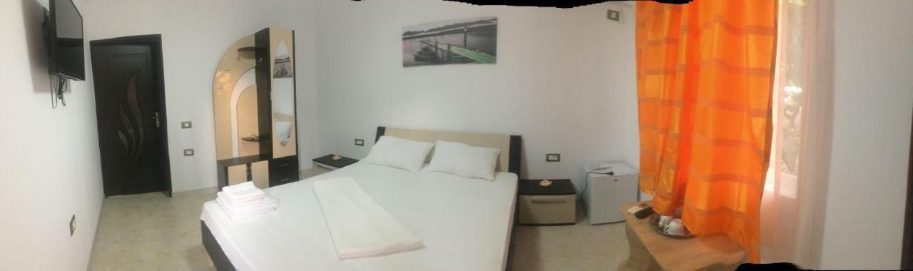 Apartamento Raven Comstar Corbu  Exterior foto